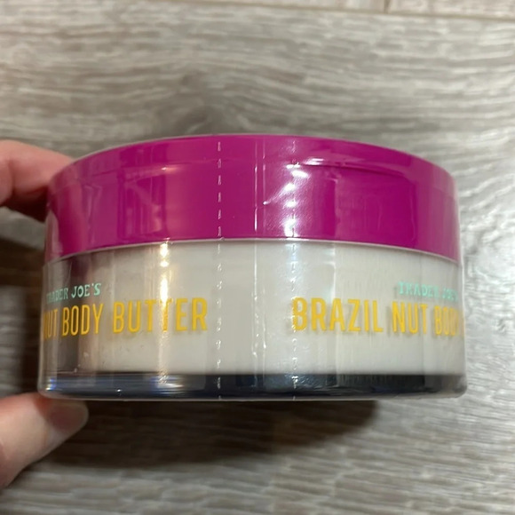 Trader Joe’s Brazil Nut Body Body Butter 8 oz - Picture 4 of 4